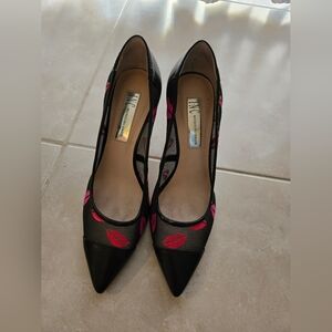 INC Black and Pink Lip print heels size 6.5